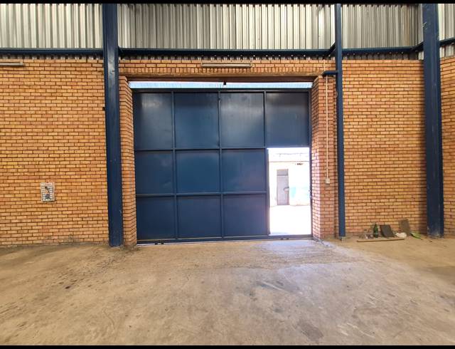 1,200M² WAREHOUSE FOR SALE IN DENVER